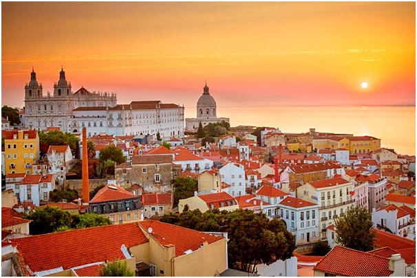 Pros and cons of living in Portugal. Is it worth planning a move?